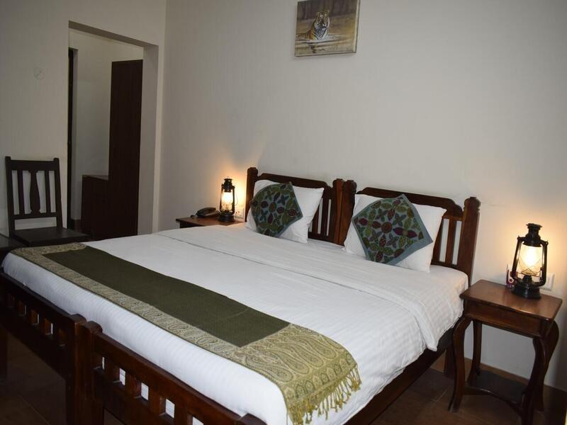 סוואי מדופור Tiger Safari Resort מראה חיצוני תמונה