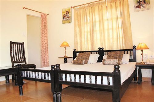 סוואי מדופור Tiger Safari Resort מראה חיצוני תמונה
