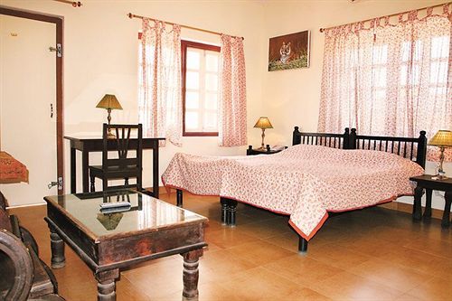 סוואי מדופור Tiger Safari Resort מראה חיצוני תמונה