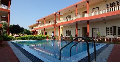 סוואי מדופור Tiger Safari Resort מראה חיצוני תמונה